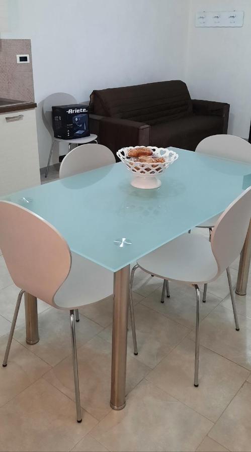 Casa Vacanze Il Glicine 1 Apartment Pachino Luaran gambar