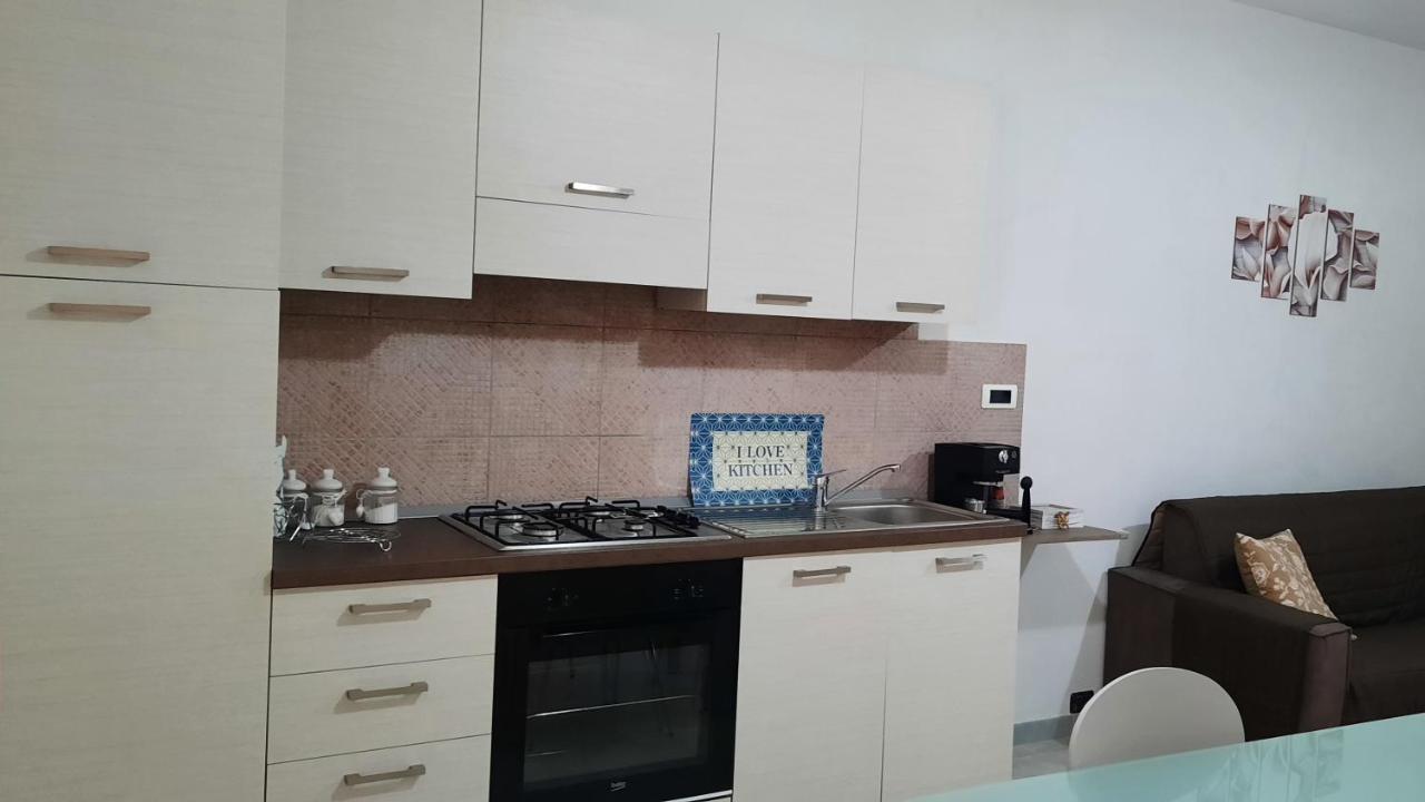 Casa Vacanze Il Glicine 1 Apartment Pachino Luaran gambar