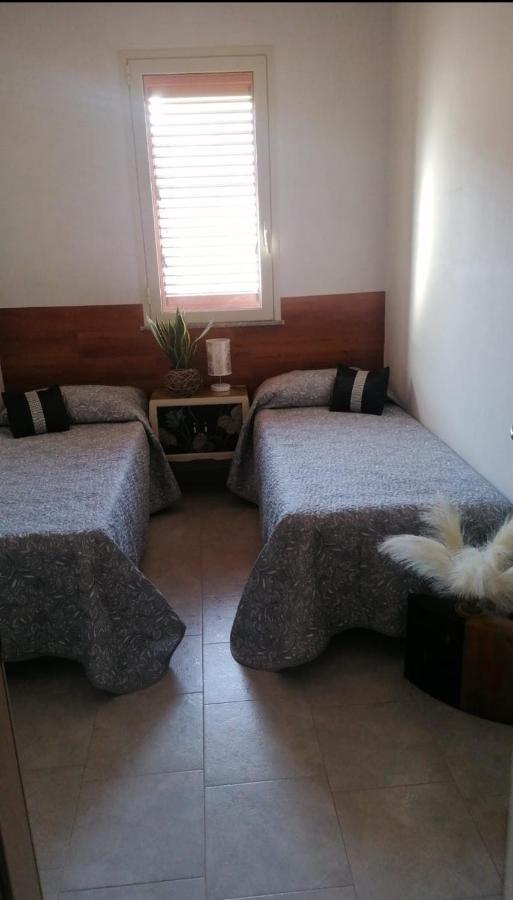 Casa Vacanze Il Glicine 1 Apartment Pachino Luaran gambar